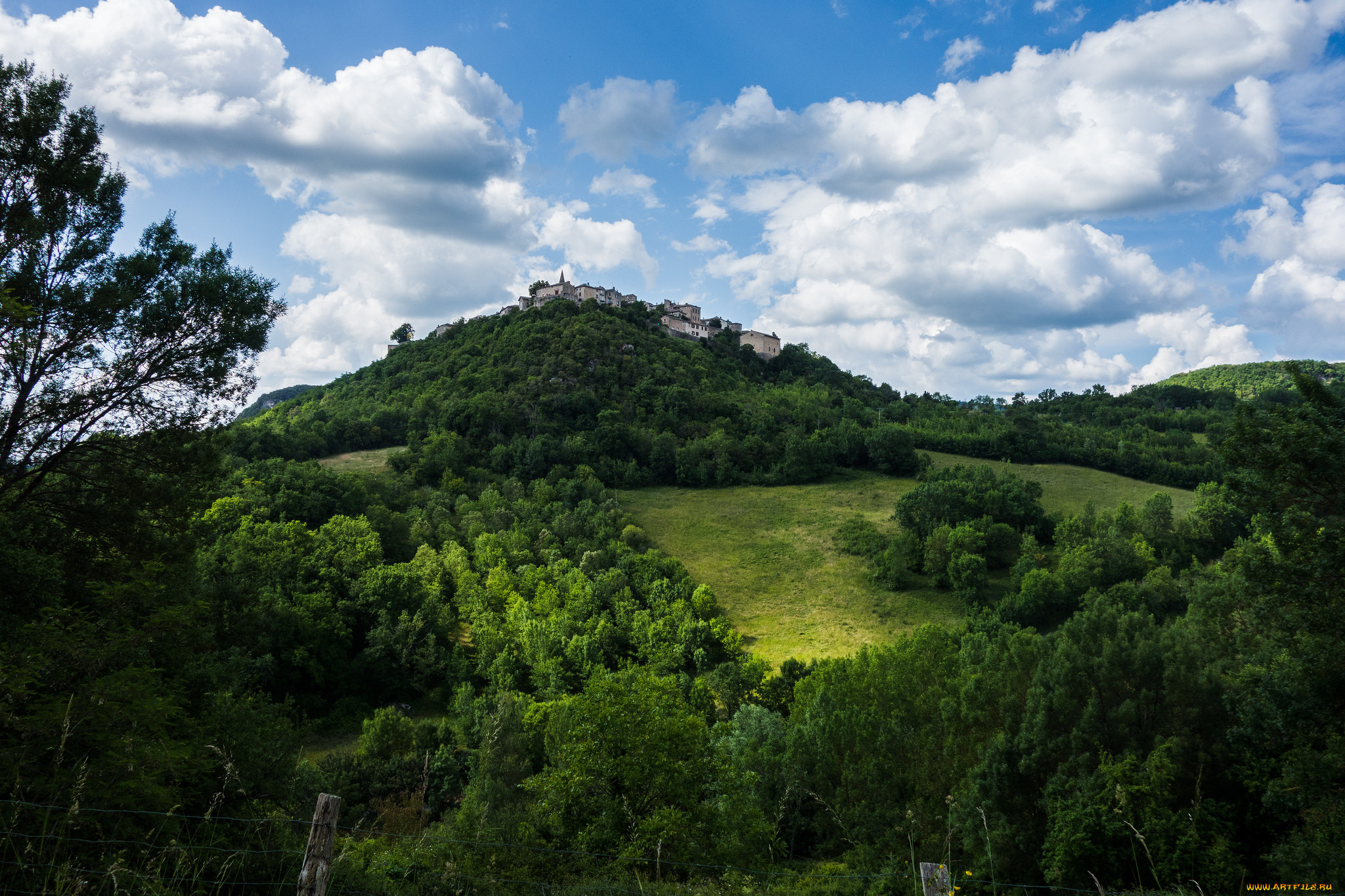 village de puycelsi, , - , , 